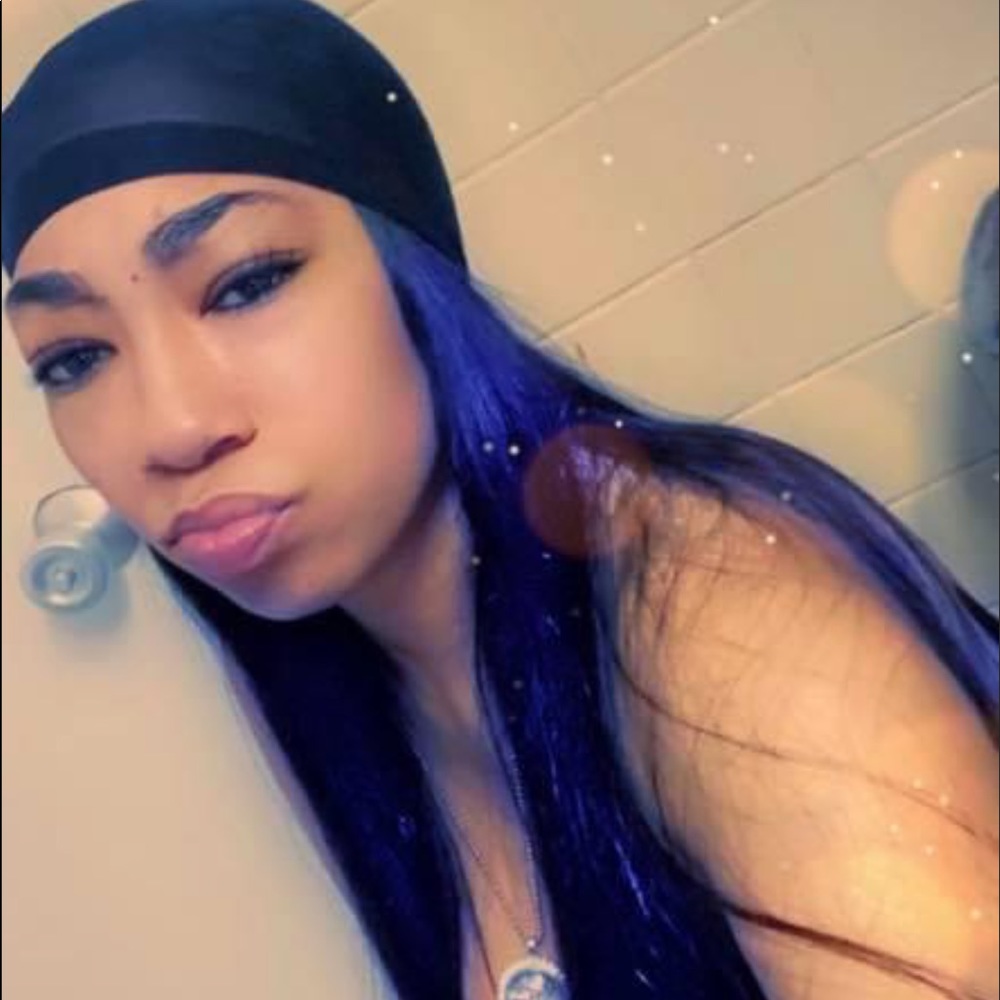 Meet your Posher, Brianna💕💜👸🏻